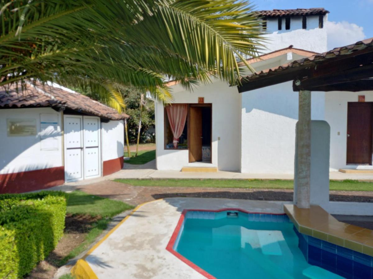 Hm Hotel El Rancho Las Margaritas Valle de Bravo Eksteriør bilde